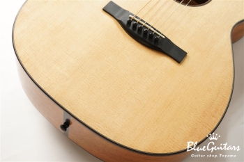 Model OM. TZARIAN  " Hiroshi Hirakawa | da h "